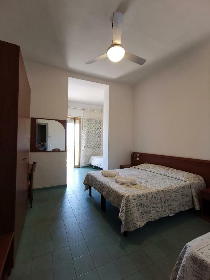 Hotel Milani Lido di Camaiore Exterior photo