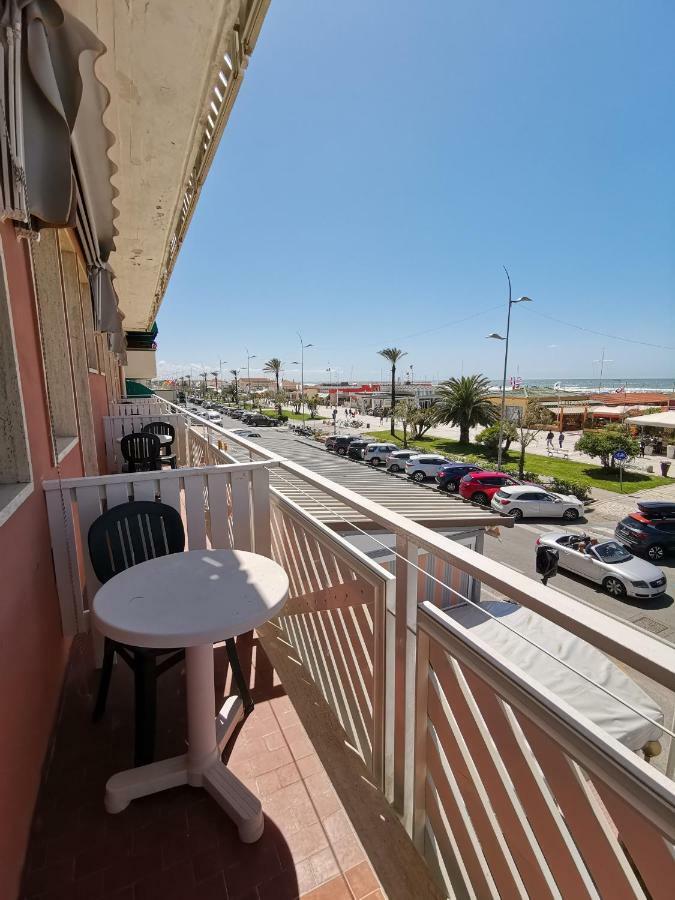 Hotel Milani Lido di Camaiore Exterior photo